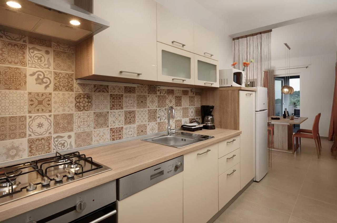 Aurora Apartment Liznjan Luaran gambar