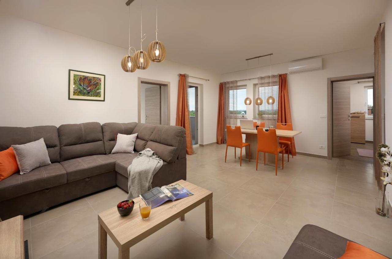 Aurora Apartment Liznjan Luaran gambar