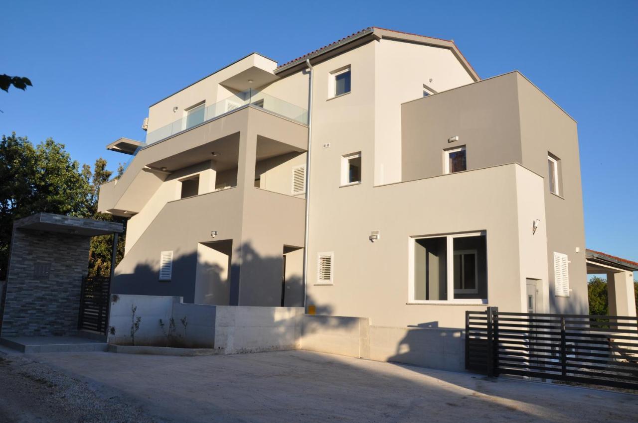 Aurora Apartment Liznjan Luaran gambar