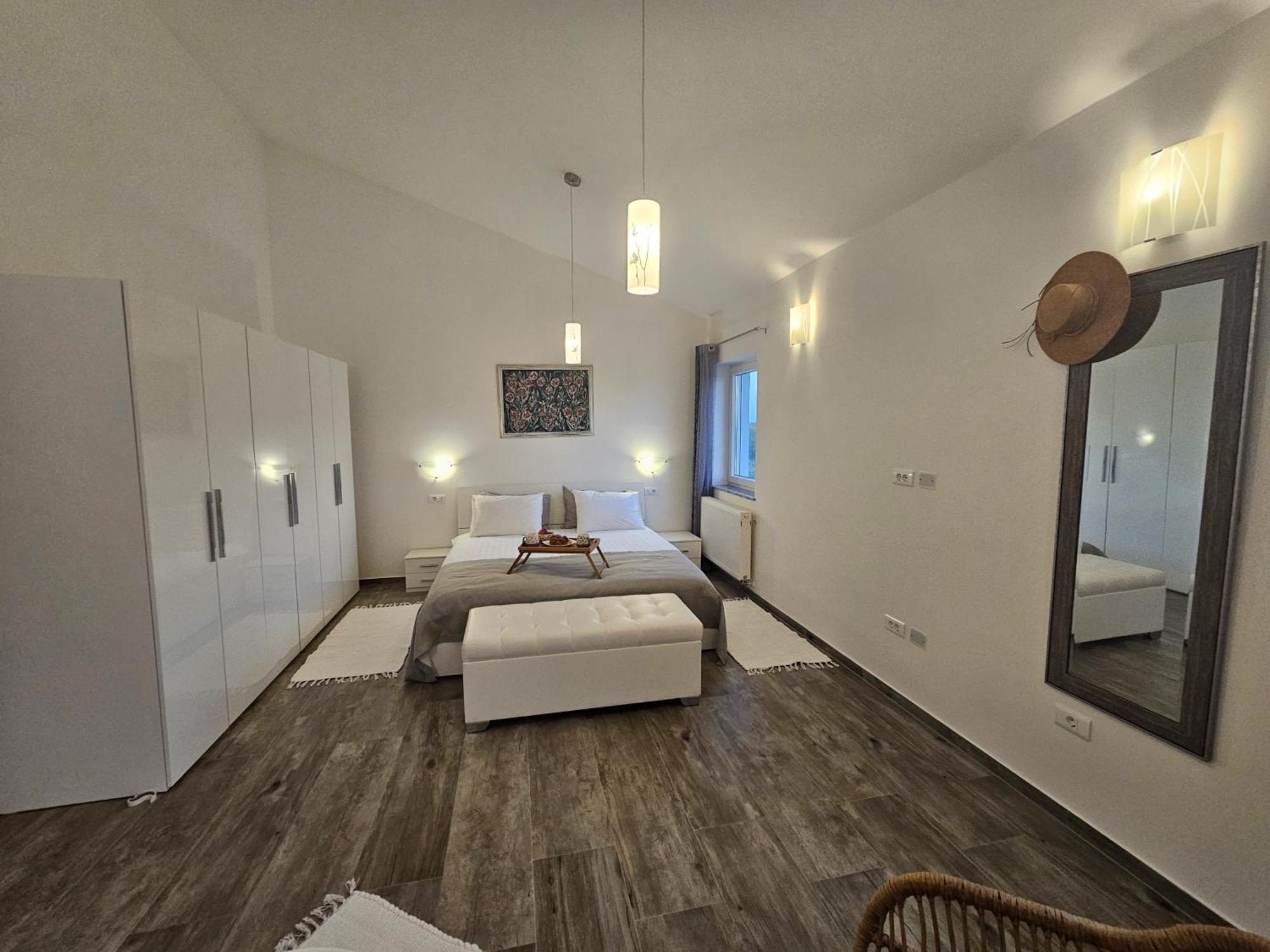 Aurora Apartment Liznjan Luaran gambar